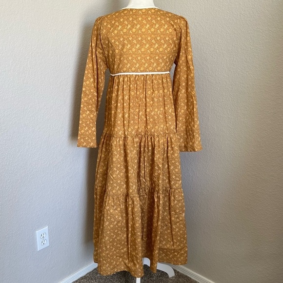 Christy Dawn The Paloma Dress in Biscotti Cosmos Floral Size Small - Picture 10 of 14